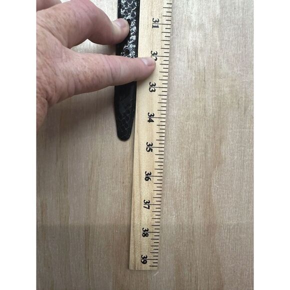 Macys Genuine Snake Skin Skinny Black Belt Large Brass Buckle - Picture 6 of 6